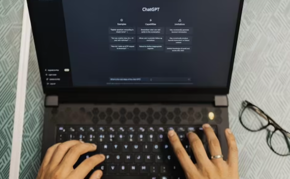 日本首相將公布生成式 AI 監管規則，旨在打擊虛假信息